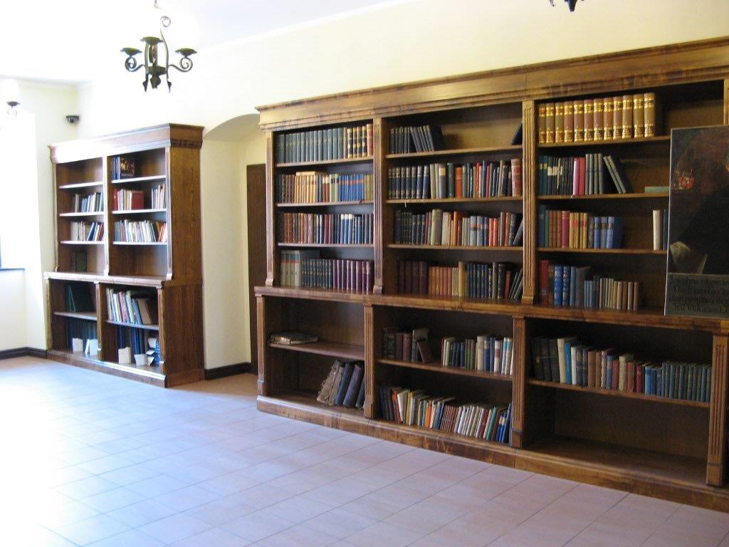 regał - biblioteka